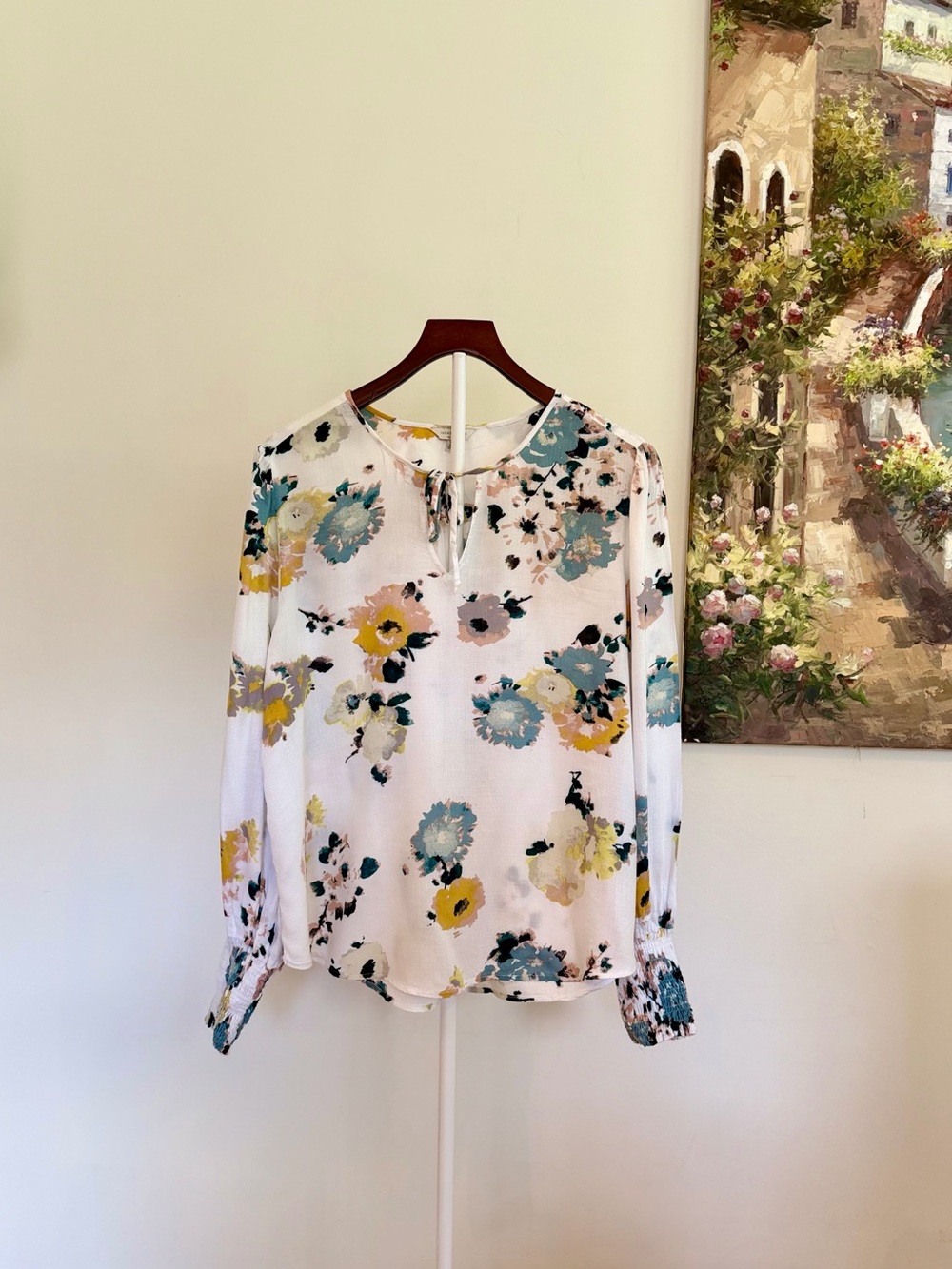 Lucky Brand Watercolor Floral Blouse LG Boho V-Neck Tie Top Elastic Sleeves